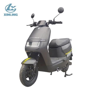 Rychlý elektrický skútr motocykl